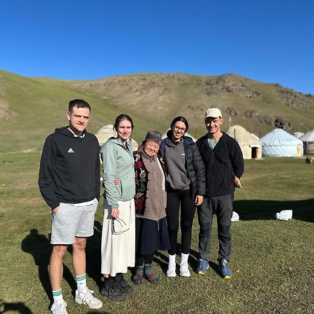 Yurt Camp Azamat At Song Kol Lake Bagysh Kültér fotó