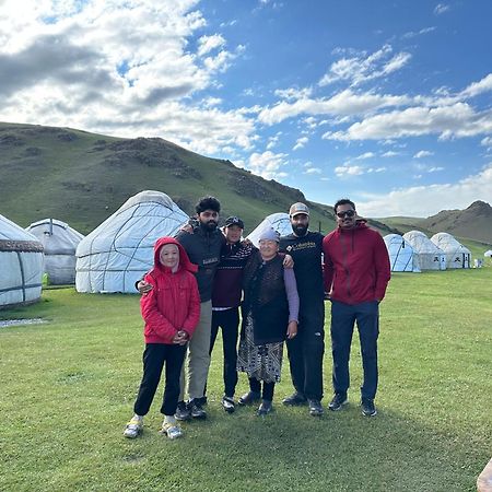 Yurt Camp Azamat At Song Kol Lake Bagysh Kültér fotó