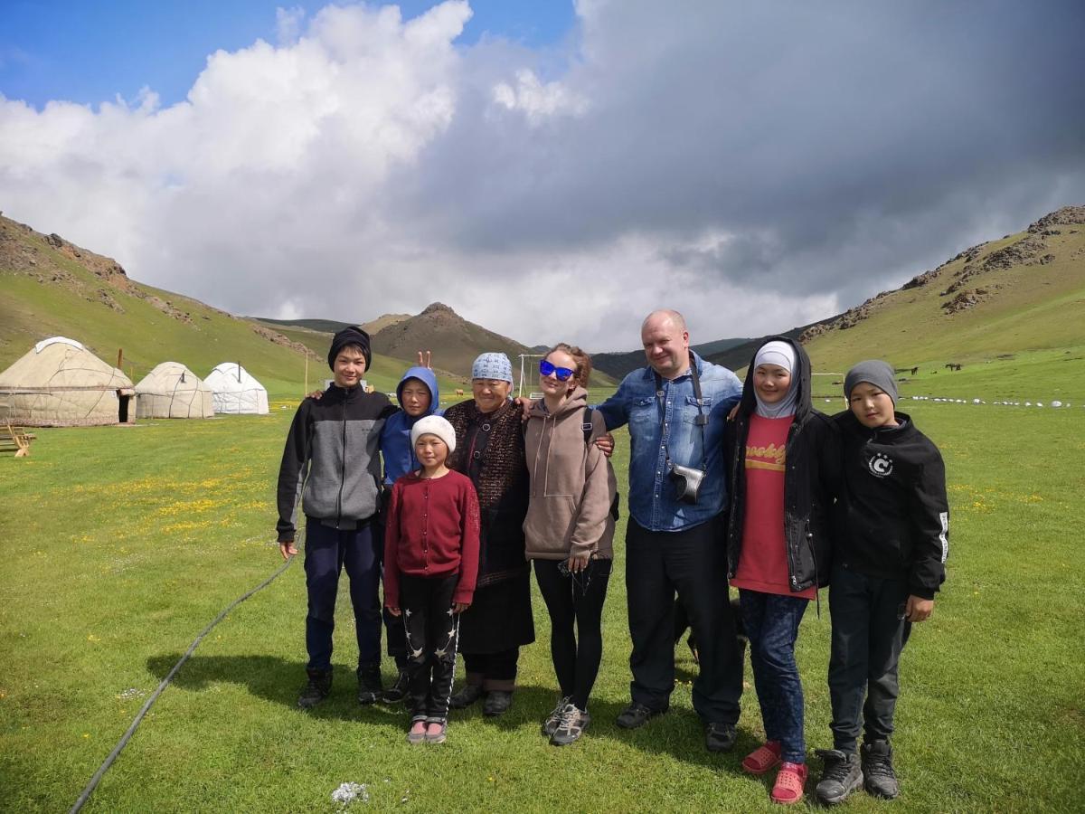 Yurt Camp Azamat At Song Kol Lake Bagysh Kültér fotó