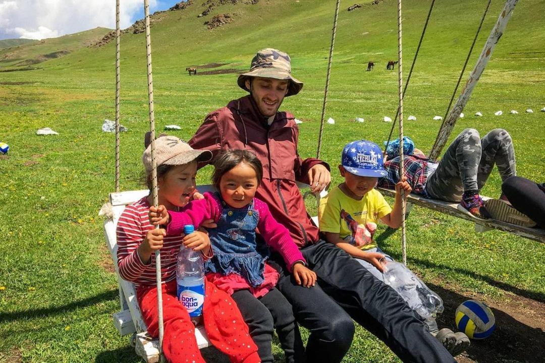 Yurt Camp Azamat At Song Kol Lake Bagysh Kültér fotó