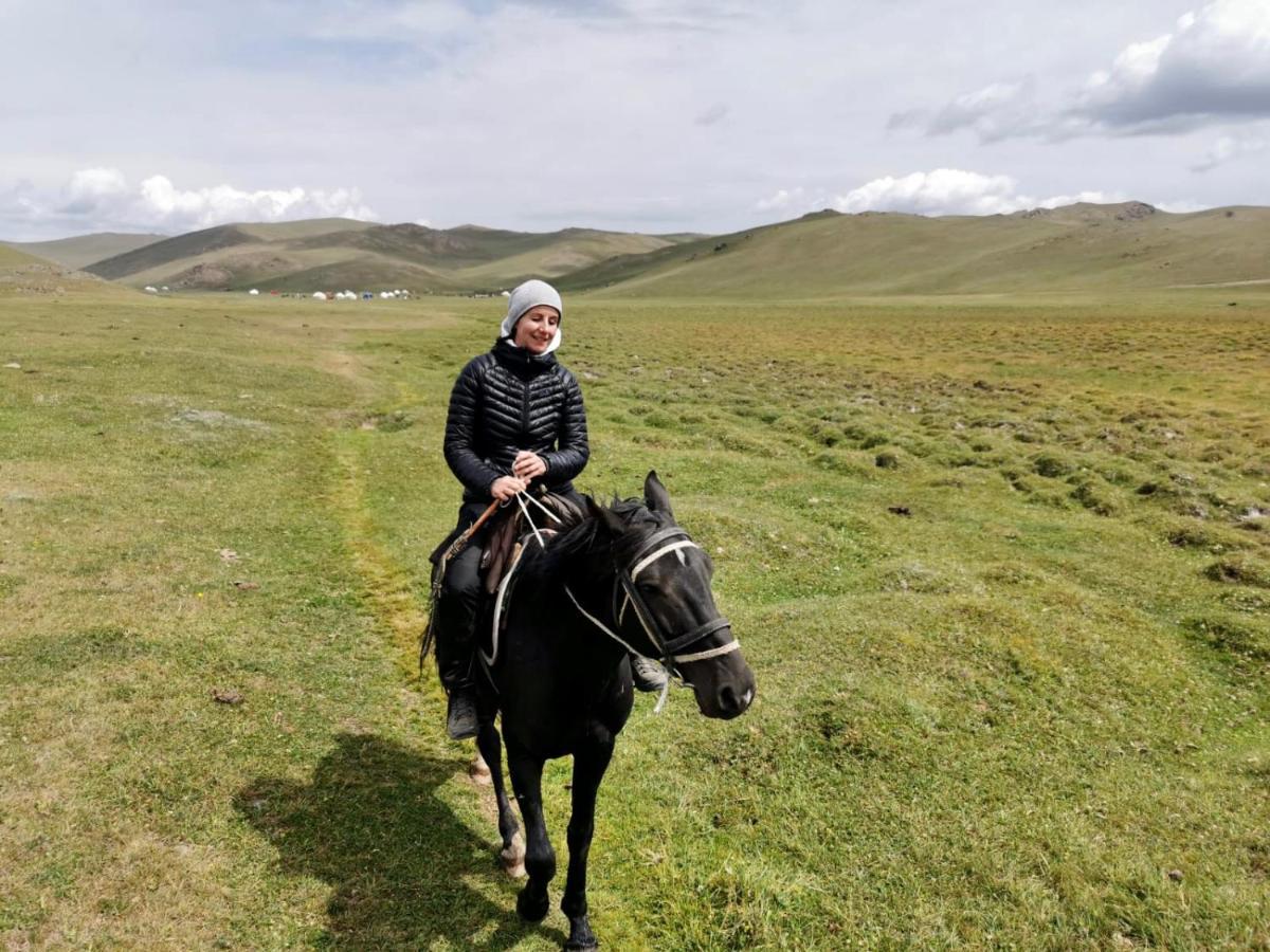 Yurt Camp Azamat At Song Kol Lake Bagysh Kültér fotó