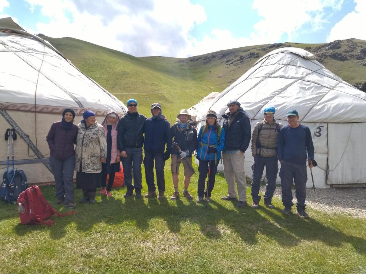 Yurt Camp Azamat At Song Kol Lake Bagysh Kültér fotó