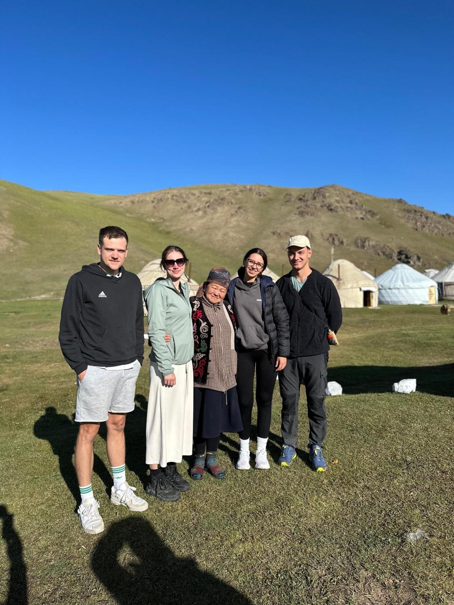 Yurt Camp Azamat At Song Kol Lake Bagysh Kültér fotó