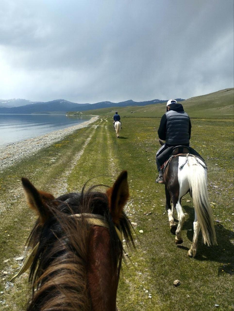 Yurt Camp Azamat At Song Kol Lake Bagysh Kültér fotó