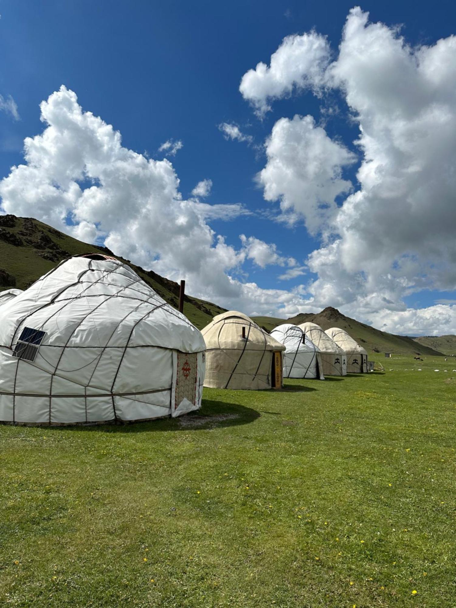 Yurt Camp Azamat At Song Kol Lake Bagysh Kültér fotó