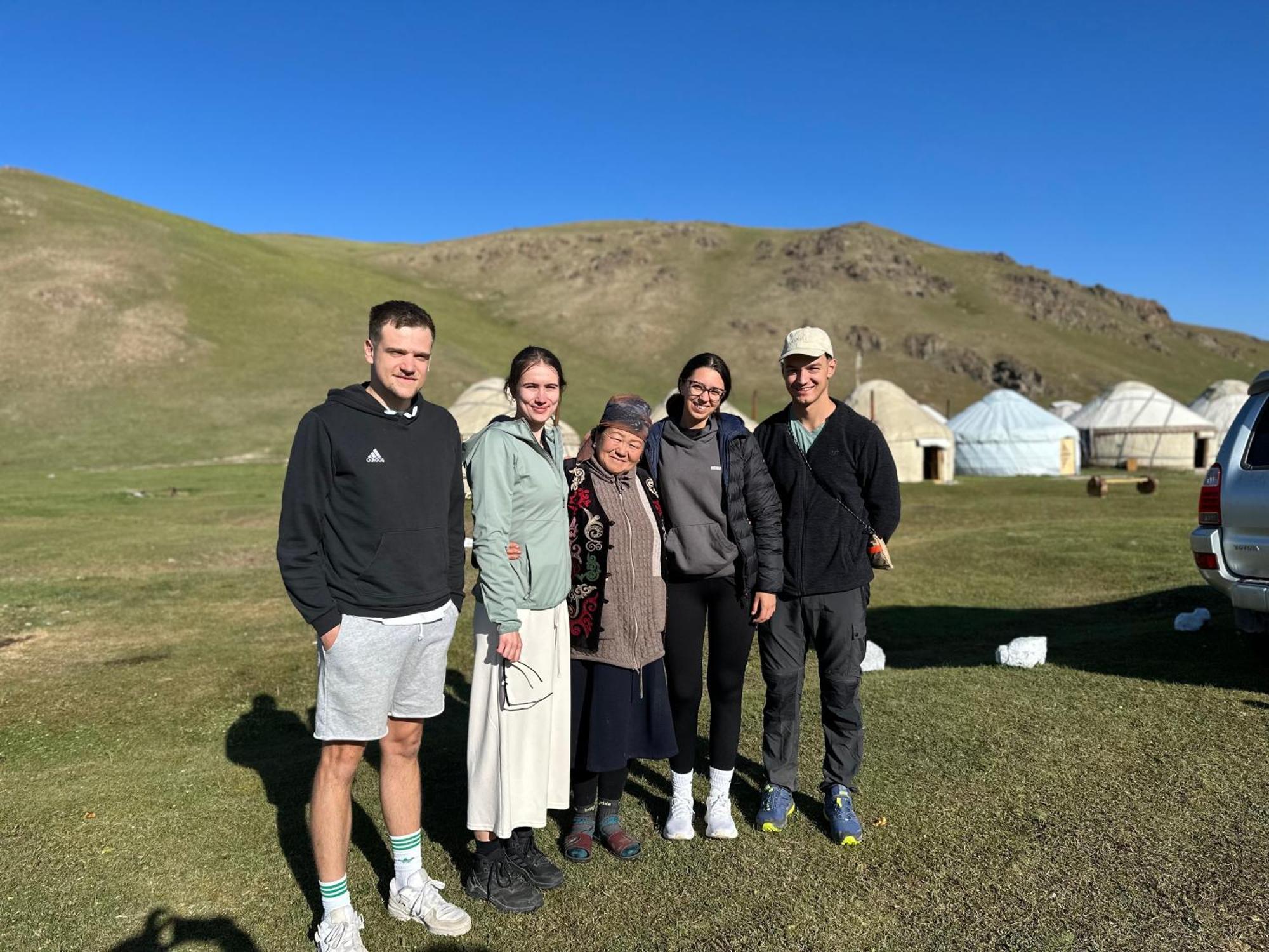 Yurt Camp Azamat At Song Kol Lake Bagysh Kültér fotó